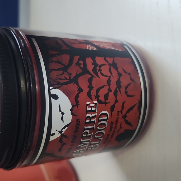 Bath & Body Works Fall Candles (2)- Pumpkin Spice Latte, Vampire Blood - Picture 3 of 10
